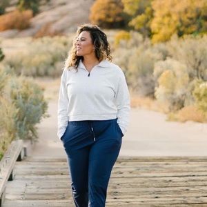 NWT Zyia Gray Classic 1/4 zip Medium